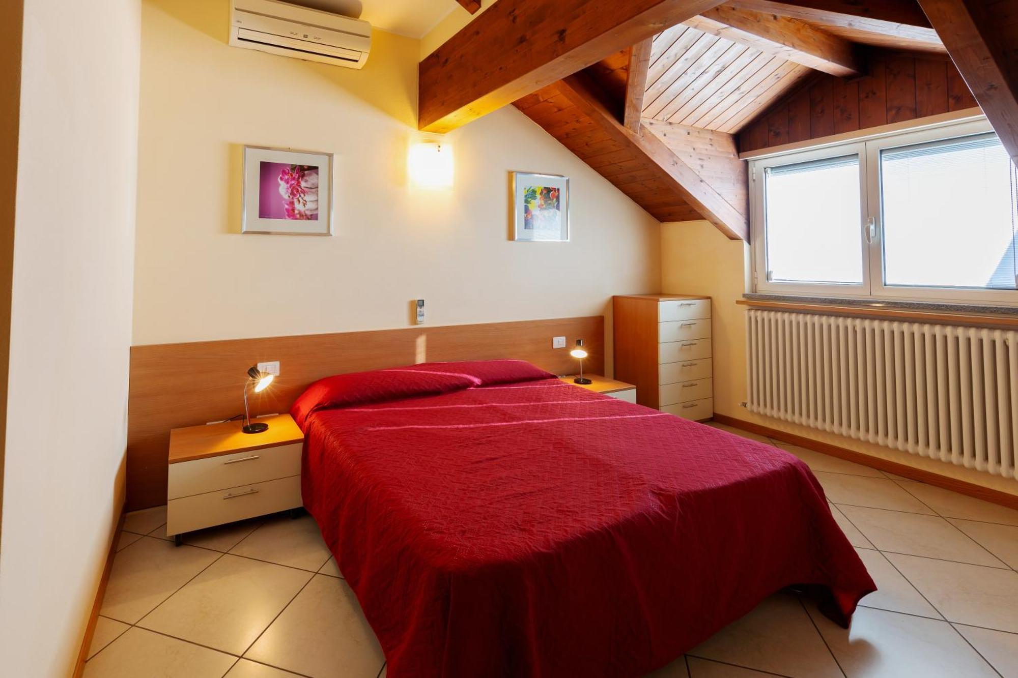 Appartement Residenza Il Castello à Sondrio Extérieur photo